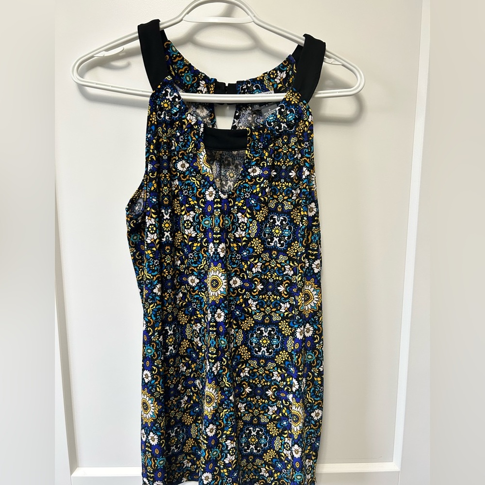 Cute summer top. EUC